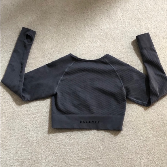 Balance Athletica Energy Crop - Picture 2 of 4